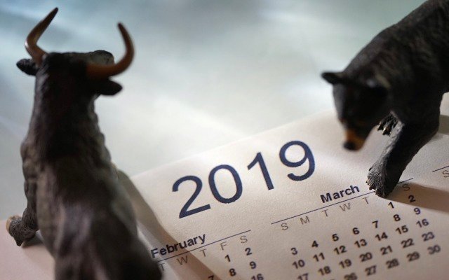 Weekly review: Bulls win the battle as market edges over 6000 points