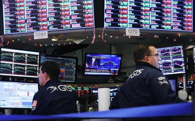 Weekly review: doves party with the bulls as rates fall and markets rise