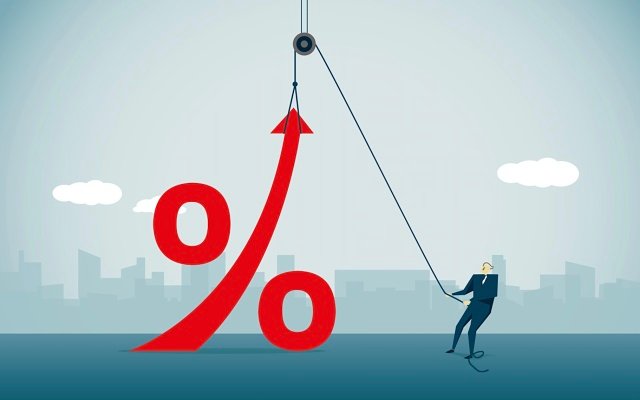 Will the pioneering central banks raising interest rates be proved right?