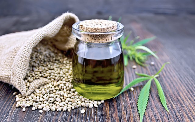 Woolworths set to stock ECS Botanics’ hemp oil on its shelves early next year
